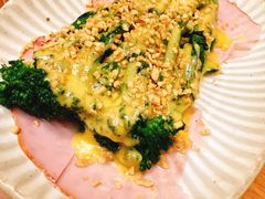 炙烤西兰苔配火腿片-osteria pelecanus鹈鹕野餐(滨江星耀店)