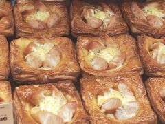 香肠土豆可颂塔-罗森尼娜(德思勤店)