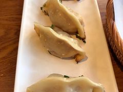 小锅手工鲜肉锅贴-苏小柳手作点心(控江旭辉分院)