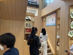等位区-霸王茶姬(南强街店)