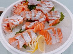 三文鱼腩刺身-合和美食馆(壹村东心岭2巷店)