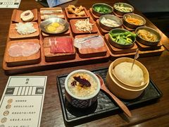 -银米·云南传统过桥米线(双廊黑金冠店)