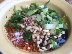 -拈签一笑黄牛肉辣卤串串