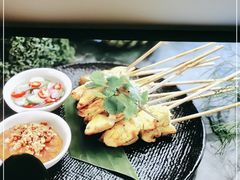 -大头虾越式风味餐厅(光明广场店)