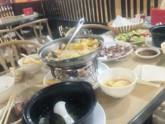 -闫家驴肉老店(华电一校店)