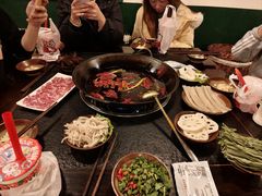 -渝井巷重庆老火锅(沈阳吉祥店)