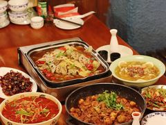 -绝城芋儿鸡(犀浦旗舰店)