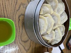 -金城包子牛肉灌汤包(台东四路店)