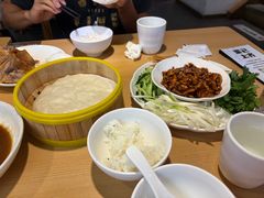 -关东小磨东北菜(上海长风大悦城店)