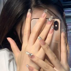 -ZX·美睫设计师汇聚店