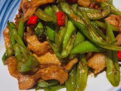 回锅肉-龙少爷碳火干锅(环球中心店)