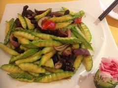 云南小瓜炒响锣-金汇景海鲜酒家