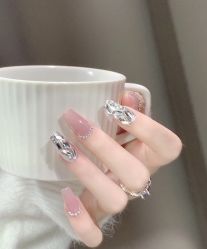 -星辰·新中式美甲美睫工作室
