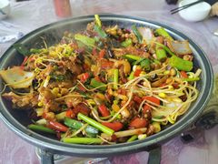 干锅带皮牛肉-古城苗家土菜馆(河景餐厅店)