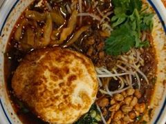 -蓉李记成都名小吃(武汉经开万达店)