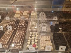 -VENCHI 闻绮(北京国贸商城店)