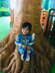 -维佳童话镇演出现场(徐东店)
