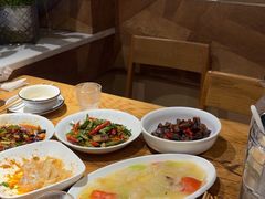 -小慧住家贵州菜(甲秀楼店)