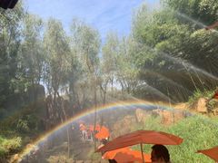 -雪山彩虹谷景区