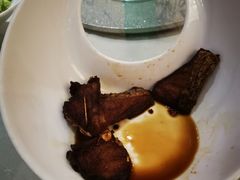 上海熏鱼-老正兴菜馆(福州路店)