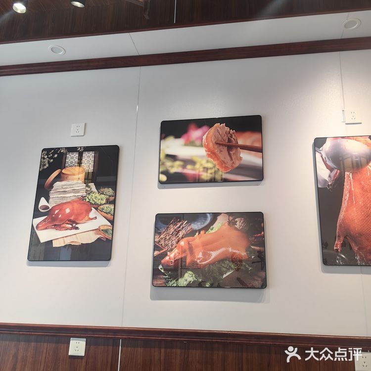 刚出炉的烤鸭，美味满分