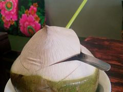 鲜椰青-Pad Thai Kratong Thong by ama