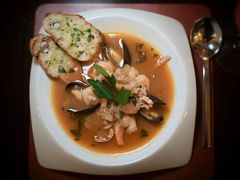 -卡佩罗意大利餐厅及酒吧Al Cappello Trattoria