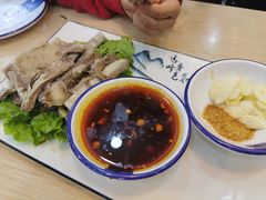 南山手抓肉-巴依兄弟西域美食(机场店)