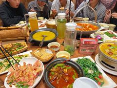 -老滇山寨•云南特色菜•地方菜•民族风情歌舞表演(金碧店)