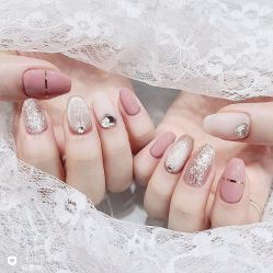 -Pink You美甲洗眉纹绣定制中心