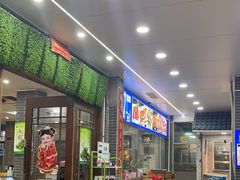 -鹏城人家海鲜酒家·23年老字号(较场尾店)