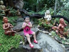-绿光森林餐厅