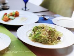 -香格里拉鱼跃地中海西餐厅·牛排披萨