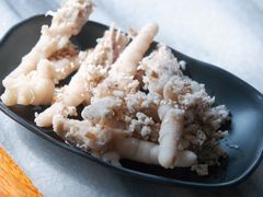 沙姜鸡脚-黄师奶甜品店