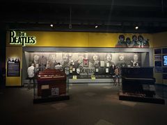 -摇滚乐名人堂博物馆