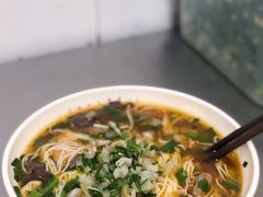 -文山荷鲜居(翠湖店)
