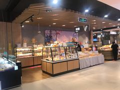 面包甜点陈列柜-盒马鲜生(岭南新世界店)