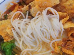 -弘束束柳州深巷螺蛳粉(珠江路店)