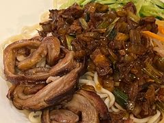-鼓楼吃面·肉啃肉(南锣鼓巷店)