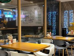大堂-龙治汉堡(中华城店)