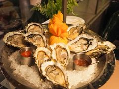 -Oasis Bar & Grill