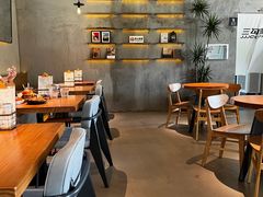 -三勾JJJ Burger&Coffee(梅溪湖店)