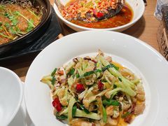 -费大厨辣椒炒肉(万家丽一店)