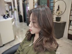 -AKOZO Beauty Salon