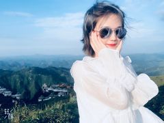 -贵州云顶草原民族风情园