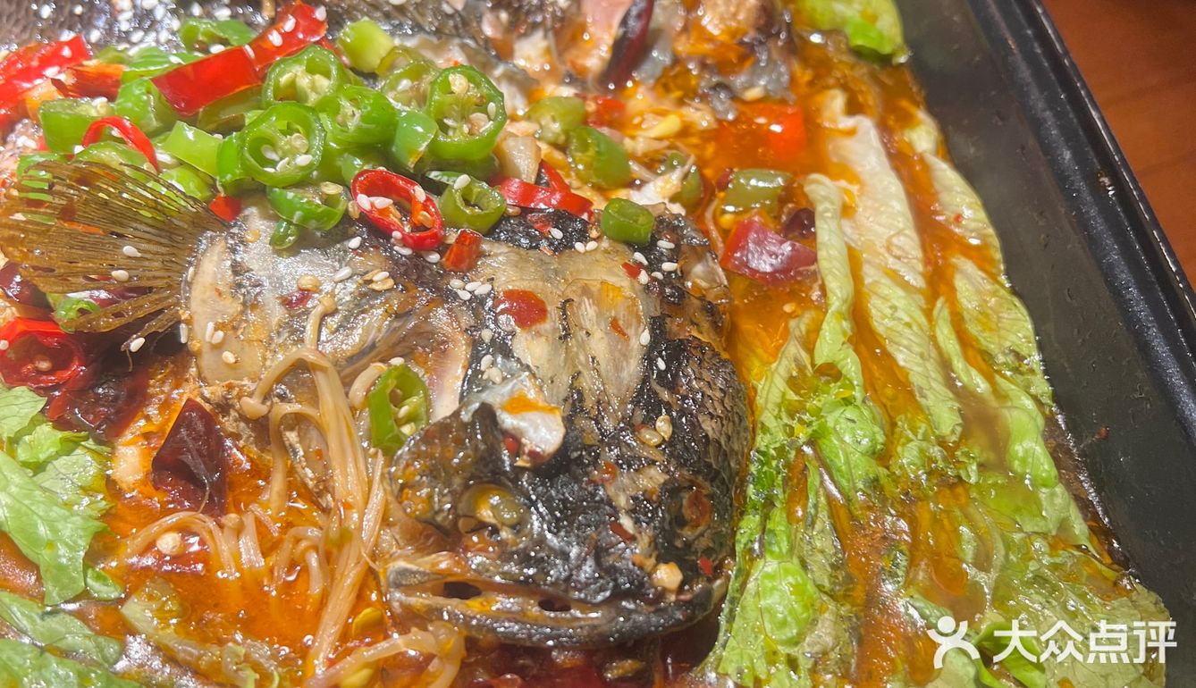 好吃「小城外·生态莊園」「果香酥烤鸭」烤鱼是新增的菜