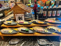 -广州万富希尔顿酒店·感趣自助餐厅·金秋蟹宴生蚝海鲜刺身