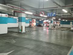 -久光百货-地下停车场