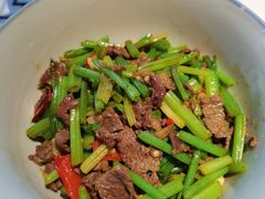 卜辣椒芹菜炒黄牛肉-农耕记·湖南土菜(halo广场店)