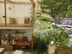 -花苑里咖啡(威远店)